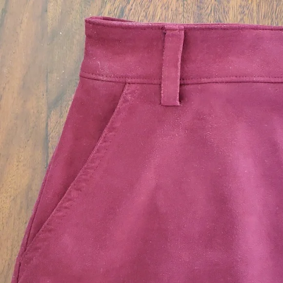 HOLLISTER Burgundy Faux Suede Skirt Ultra High Rise High-Waisted Exposed Zipper - Picture 13 of 13